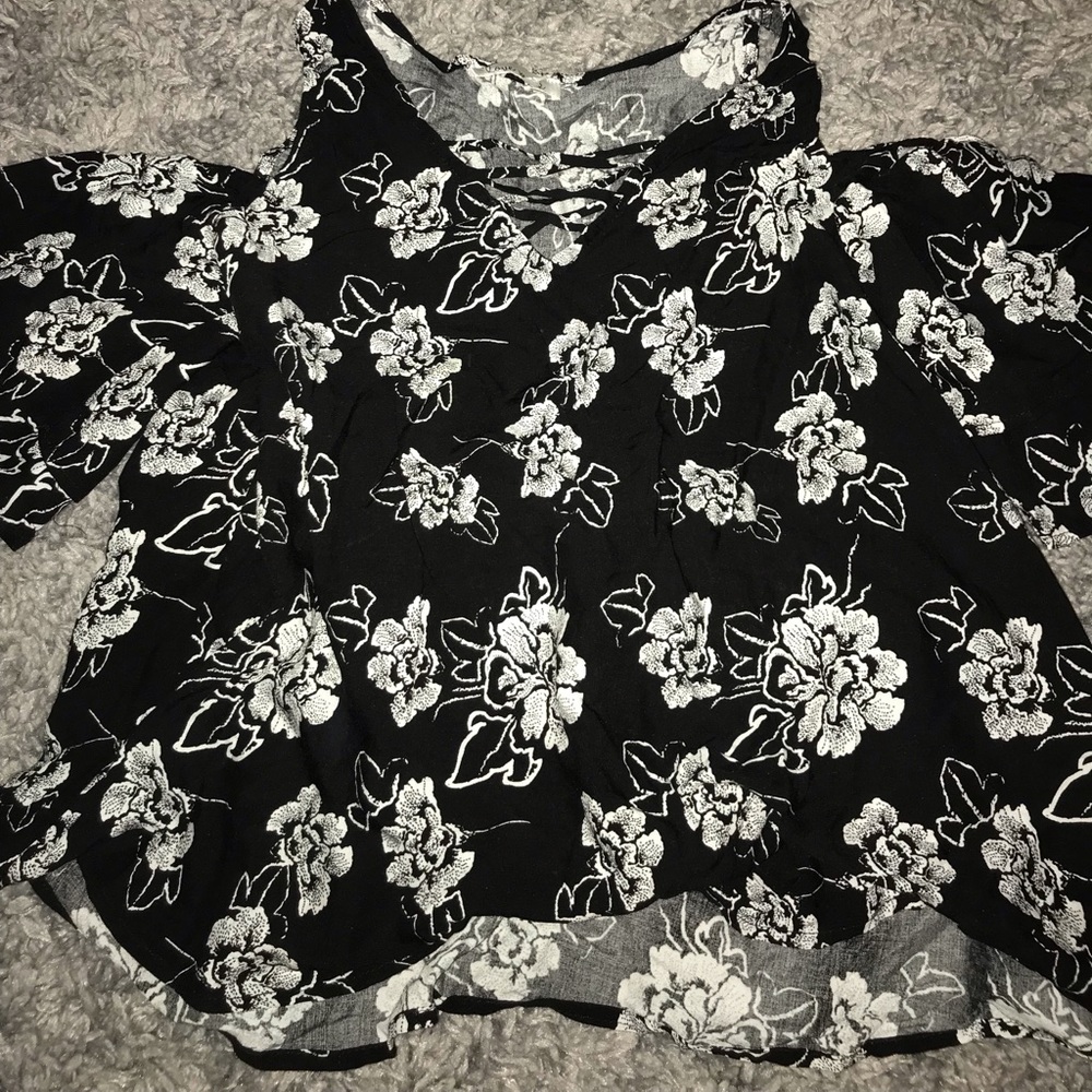 Cold shoulder criss cross neck black rose top